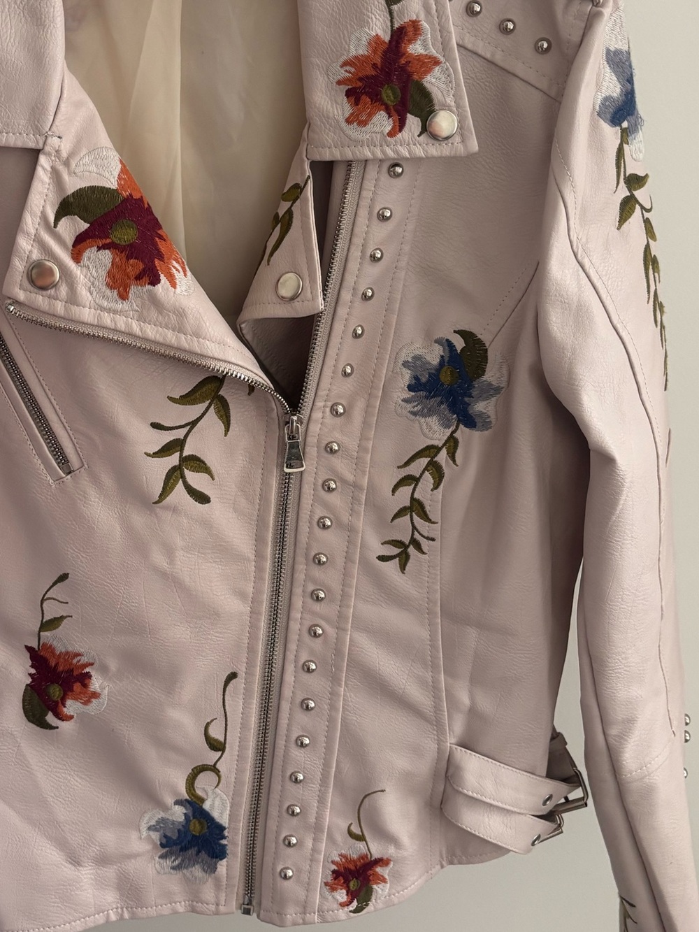 Embroidered Cream Floral Vegan Leather Jacket - Picture 3 of 3
